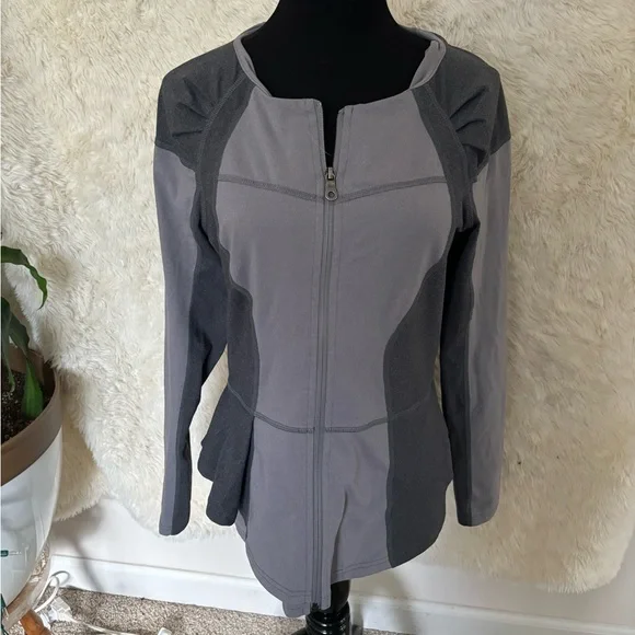 Jacket - Picture 1 of 9